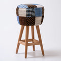 Hoker barowy 35 x 35 x 75 cm z patchworkowym siedziskiem i nogami z drewna bukowego